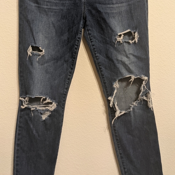Joe's Keagan distressed mid-rise jeans size 30 - Picture 2 of 8
